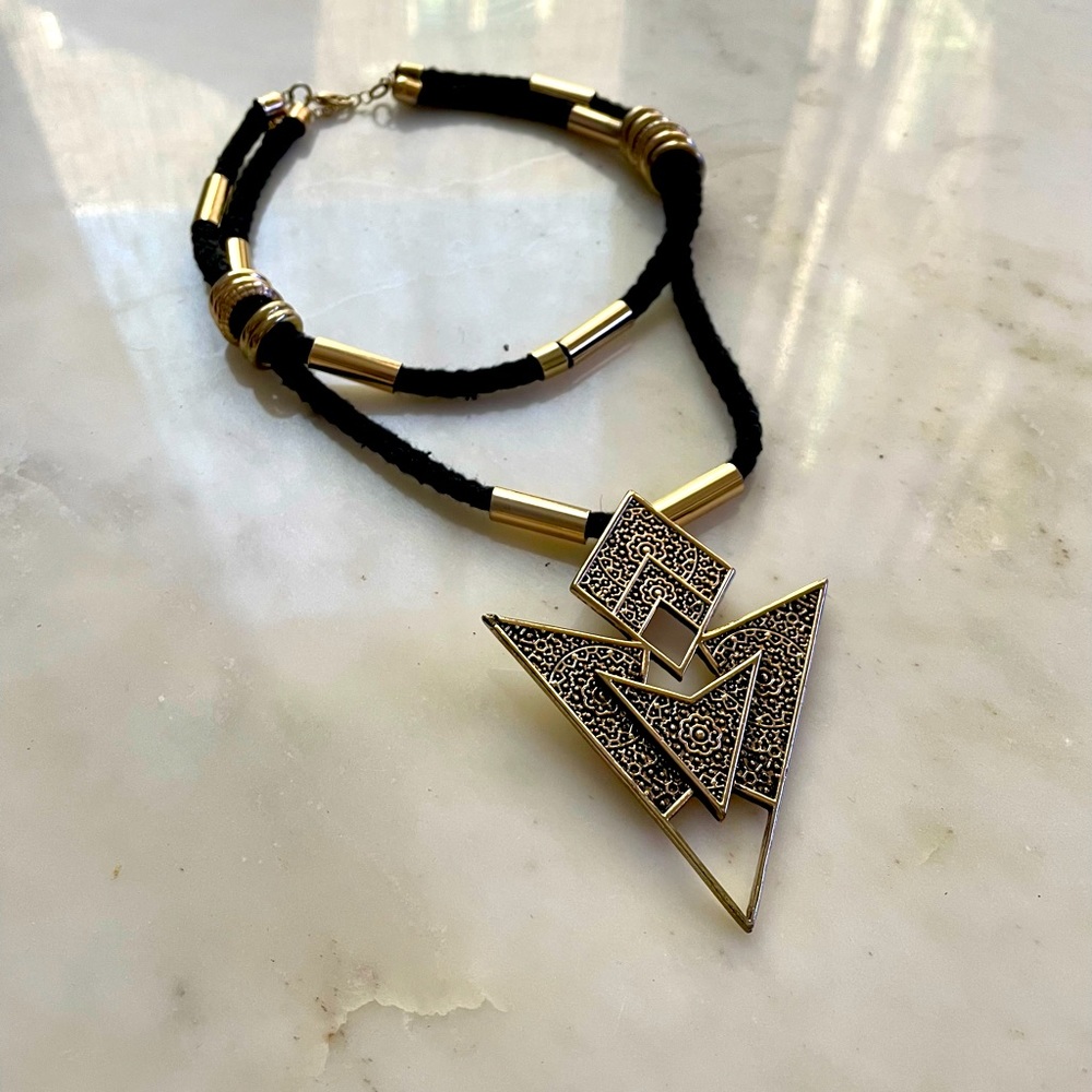 Gold / Black Necklace